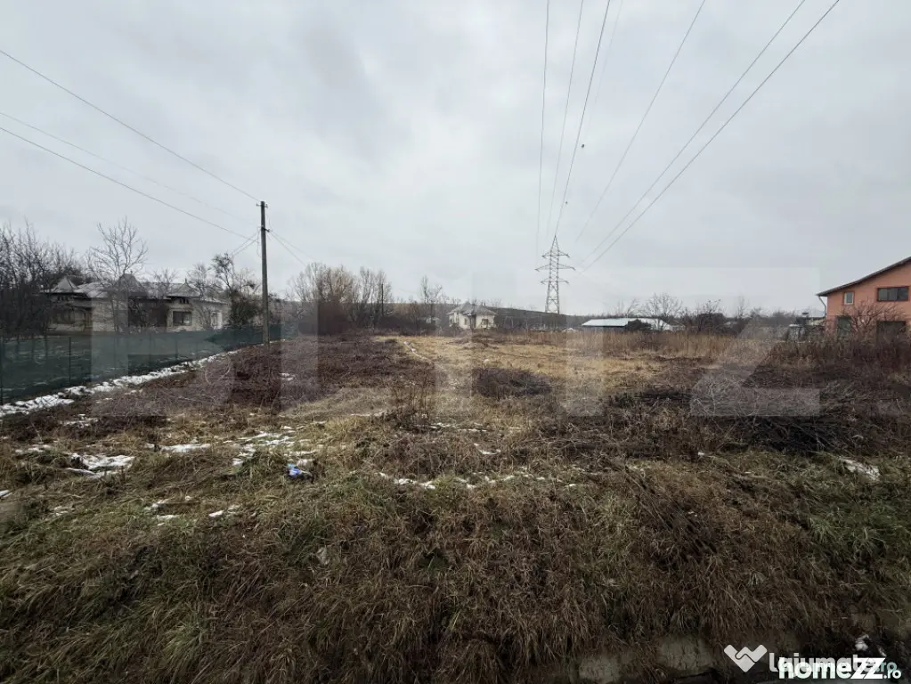 Teren intravilan, 1.049 mp, zona Priseaca - Targoviste (Dambovita)