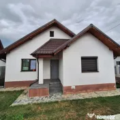 Domnești, casa individuala, 4 camere, 2 bai, 105mp utili, s 