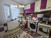 Casa cu etaj si mansarda, 7.200 mp teren, in comuna Probota 