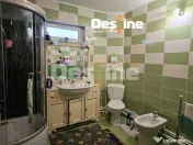 Casa cu etaj si mansarda, 7.200 mp teren, in comuna Probota 