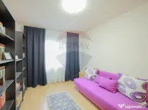 Apartament cu 3 camere de vânzare, în zona Dragoș Vodă
