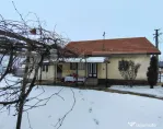 Casă individuală 82 mp utili, teren 693 mp, în Jucu de Su