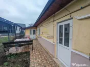 Vand casa batraneasca + Teren –zona REPUBLICII, Bacau, ... 