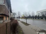 Vand casa batraneasca + Teren –zona REPUBLICII, Bacau, comision 0