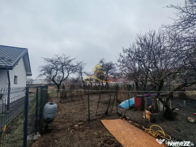 Vand casa batraneasca + Teren –zona REPUBLICII, Bacau, comision 0 - Bacau (Bacau)