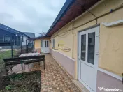 Vand casa batraneasca + Teren –zona REPUBLICII, Bacau, comision 0