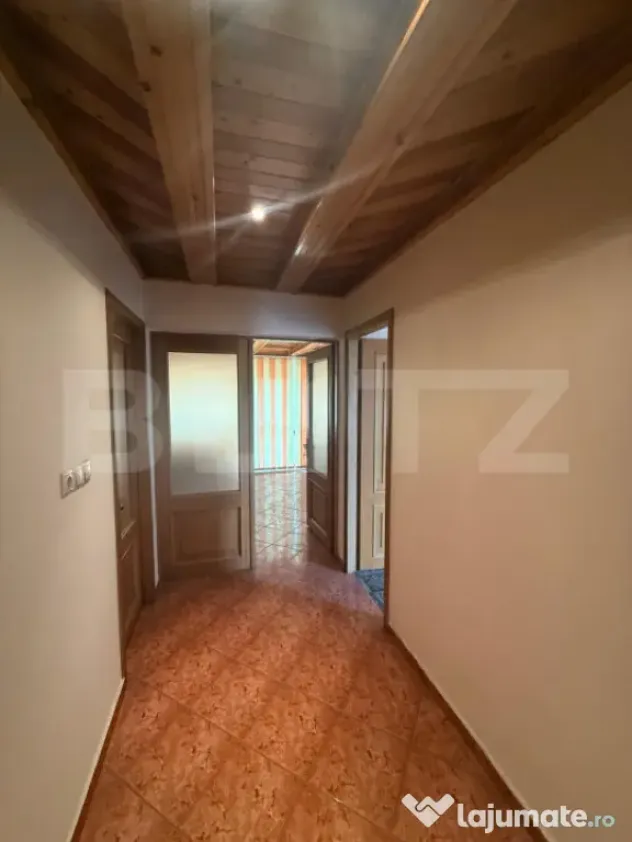 Casa spatioasa de inchiriat, 259 mp, zona Bereasca