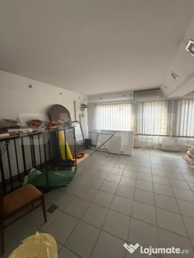 Casa spatioasa de inchiriat, 259 mp, zona Bereasca
