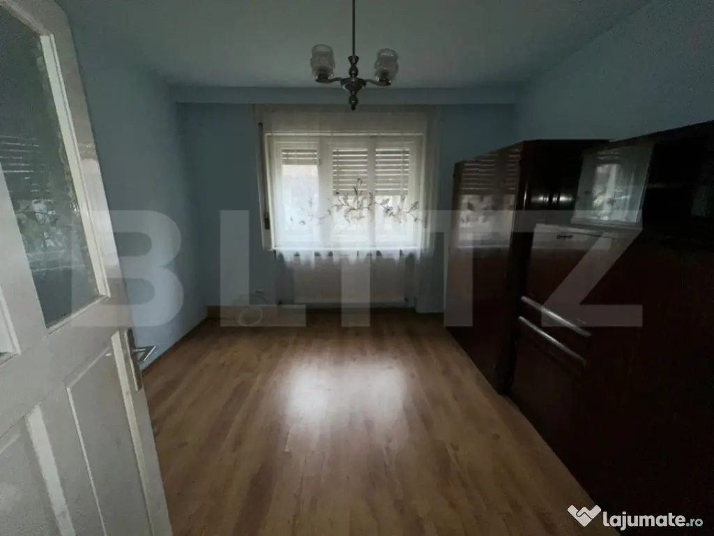 Oportunitate investițională: Casă cu subsol, parter, etaj