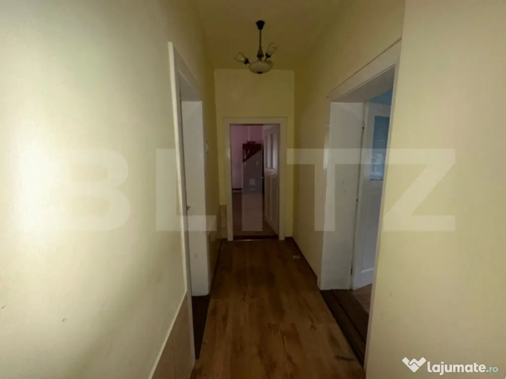 Oportunitate investițională: Casă cu subsol, parter, etaj