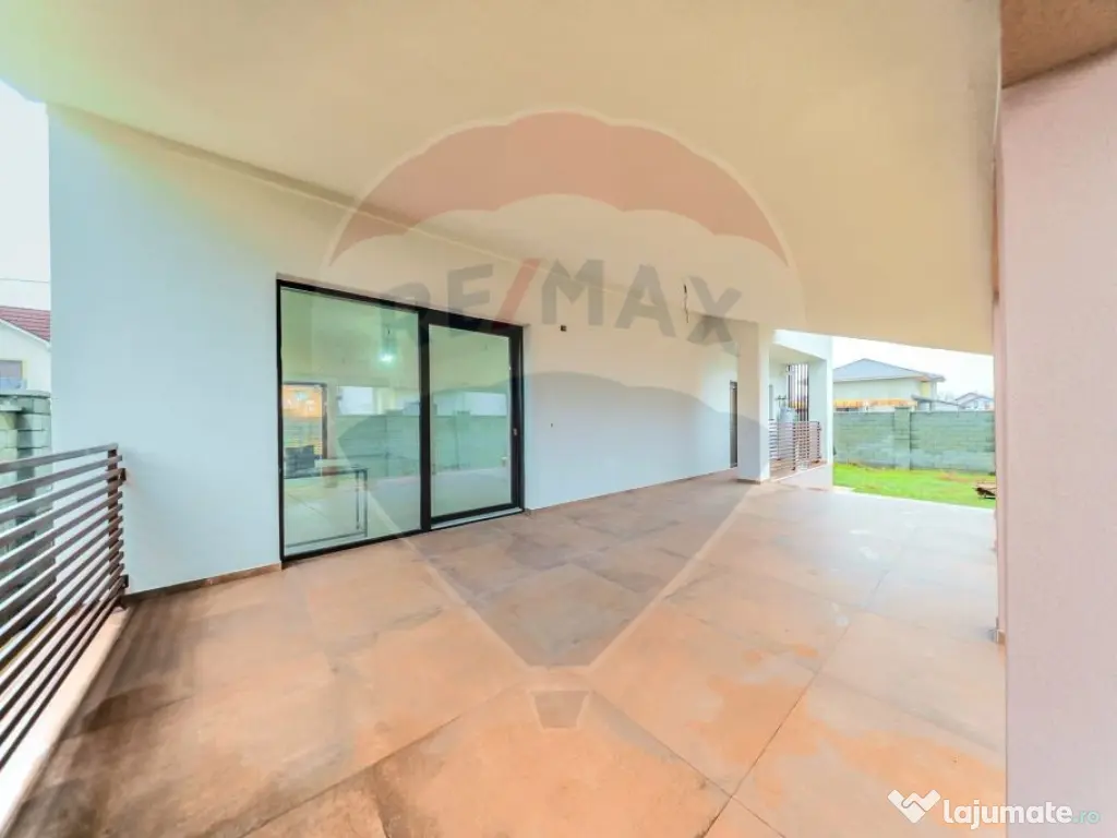 Vilă de Lux 358 mp – Ideal Rezidențial sau Sediu Firm...