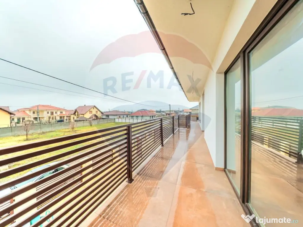 Vilă de Lux 358 mp – Ideal Rezidențial sau Sediu Firm...