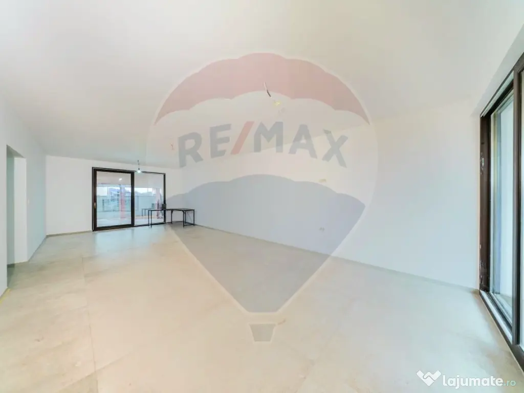 Vilă de Lux 358 mp – Ideal Rezidențial sau Sediu Firm...