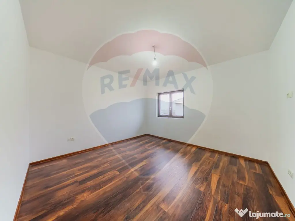 Vilă de Lux 358 mp – Ideal Rezidențial sau Sediu Firm...