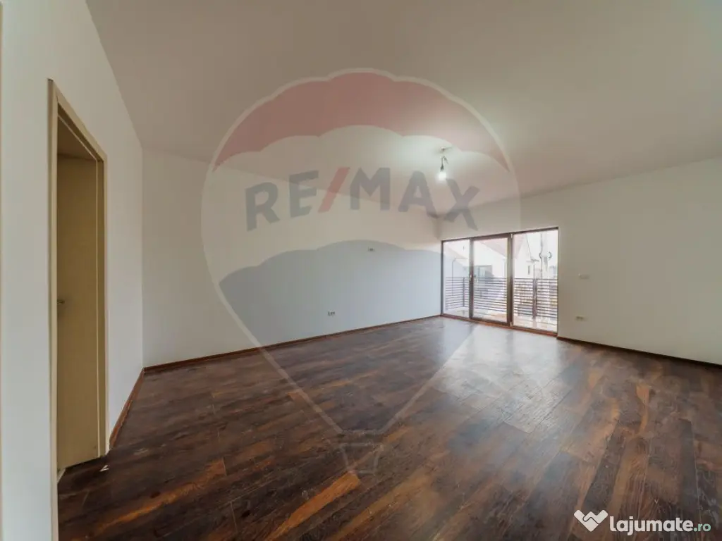 Vilă de Lux 358 mp – Ideal Rezidențial sau Sediu Firm...