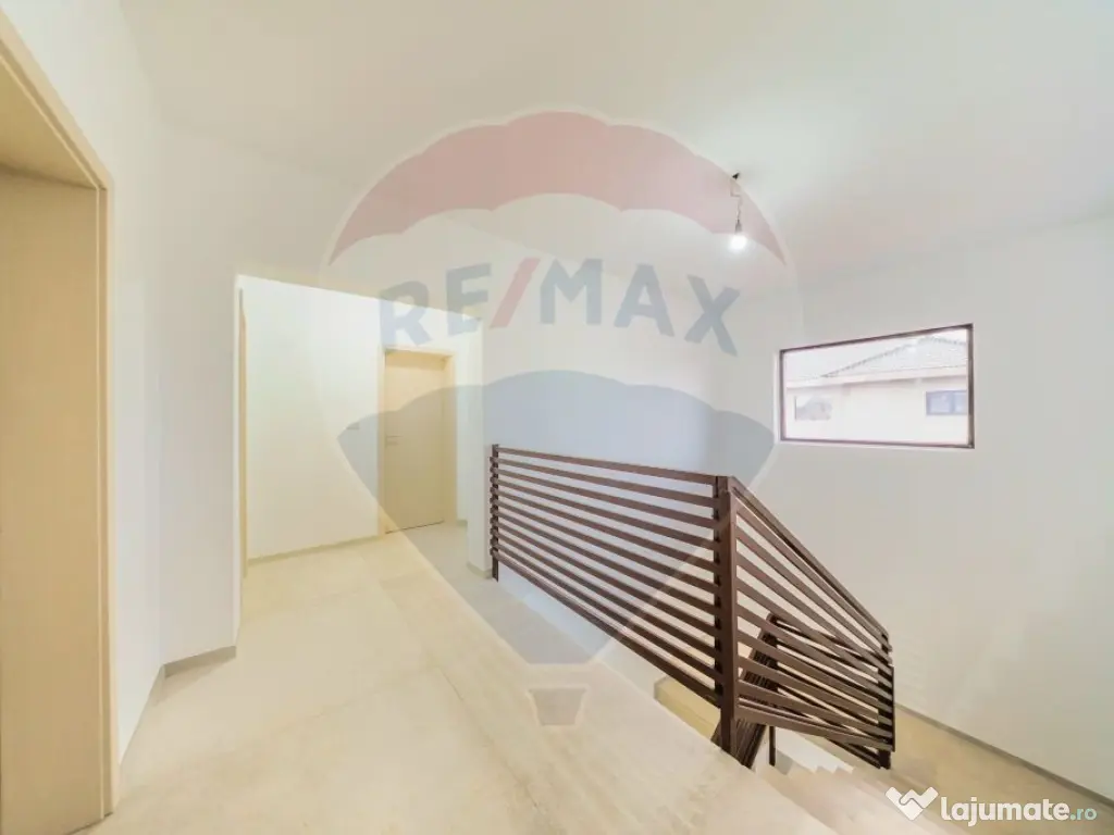 Vilă de Lux 358 mp – Ideal Rezidențial sau Sediu Firm...