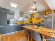 Casa mobilata utilata cartier Izvor Tarlungeni Brasov 