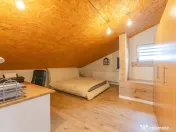 Casa mobilata utilata cartier Izvor Tarlungeni Brasov 