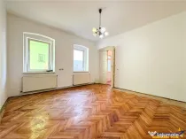 FILM!Apartament 2 camere decomandate, parter, in casa,curte