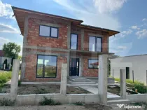 Vila 4 camere, 147 mp, zona Hlincea