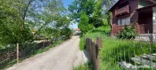 Casa gospodarului, bine întreținută, cu teren generos – Comarnic