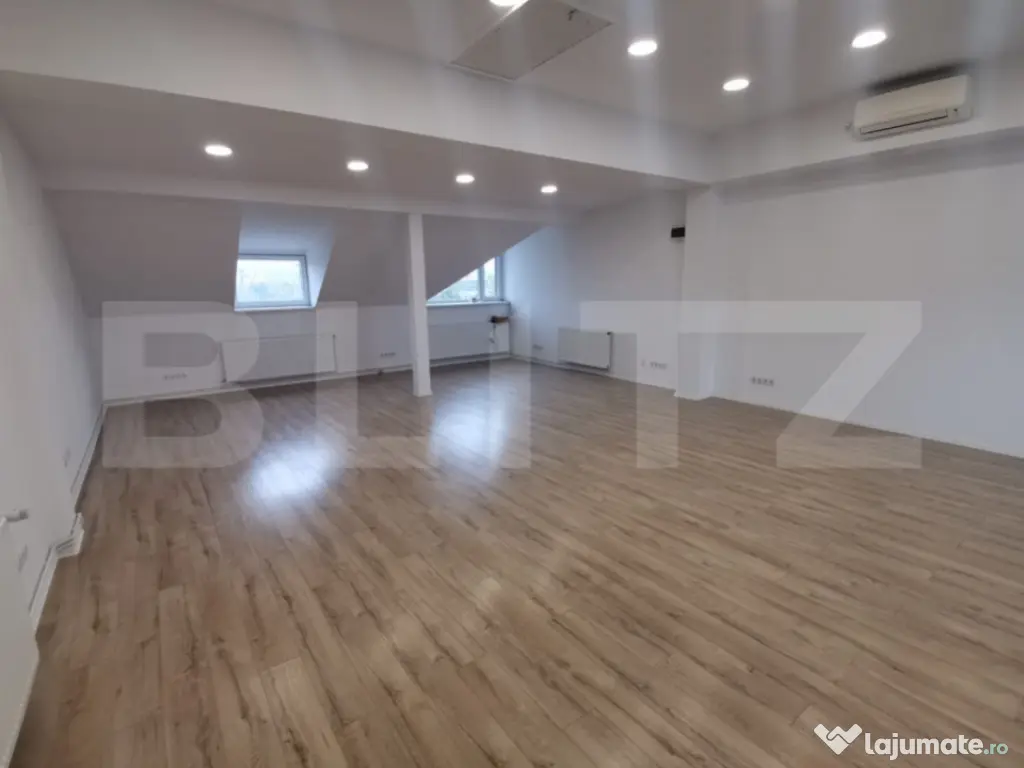 Spatiu Open-Space, 65mp, zona Piata 1 Mai