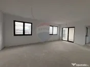 Casă / Vilă cu 4 camere de vânzare 