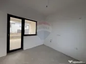 Casă / Vilă cu 4 camere de vânzare 