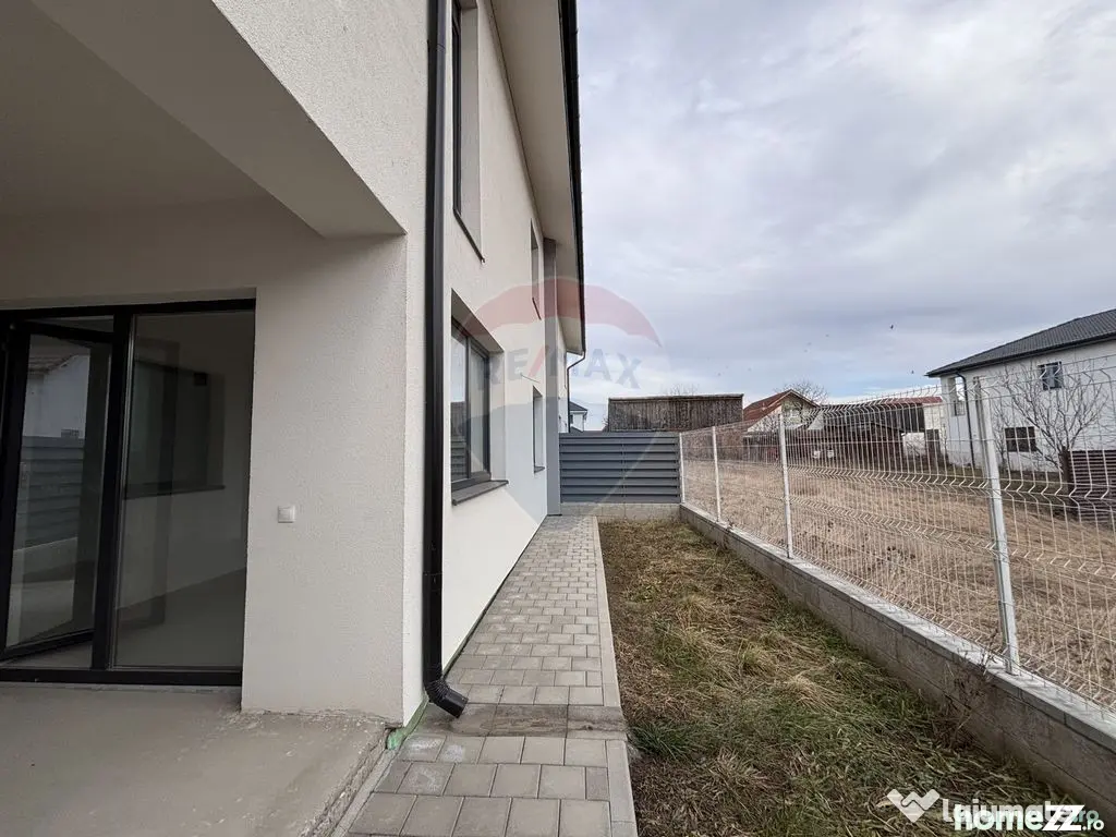 Casă / Vilă cu 4 camere de vânzare
