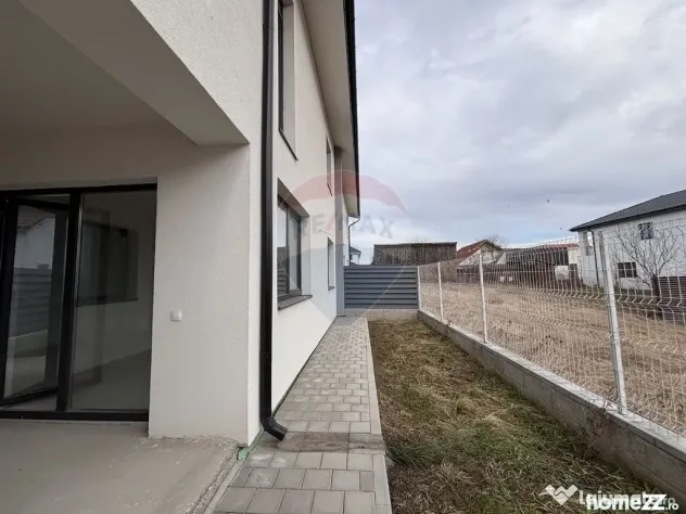 Casă / Vilă cu 4 camere de vânzare