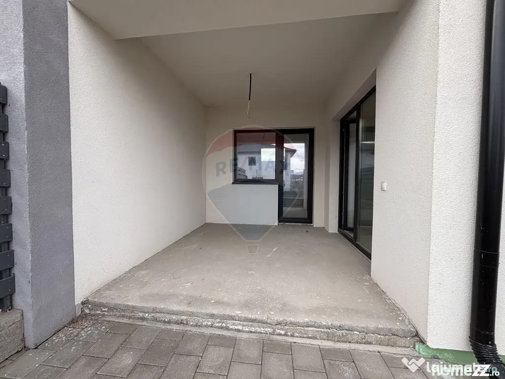 Casă / Vilă cu 4 camere de vânzare