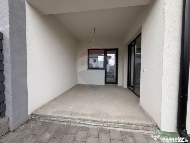 Casă / Vilă cu 4 camere de vânzare