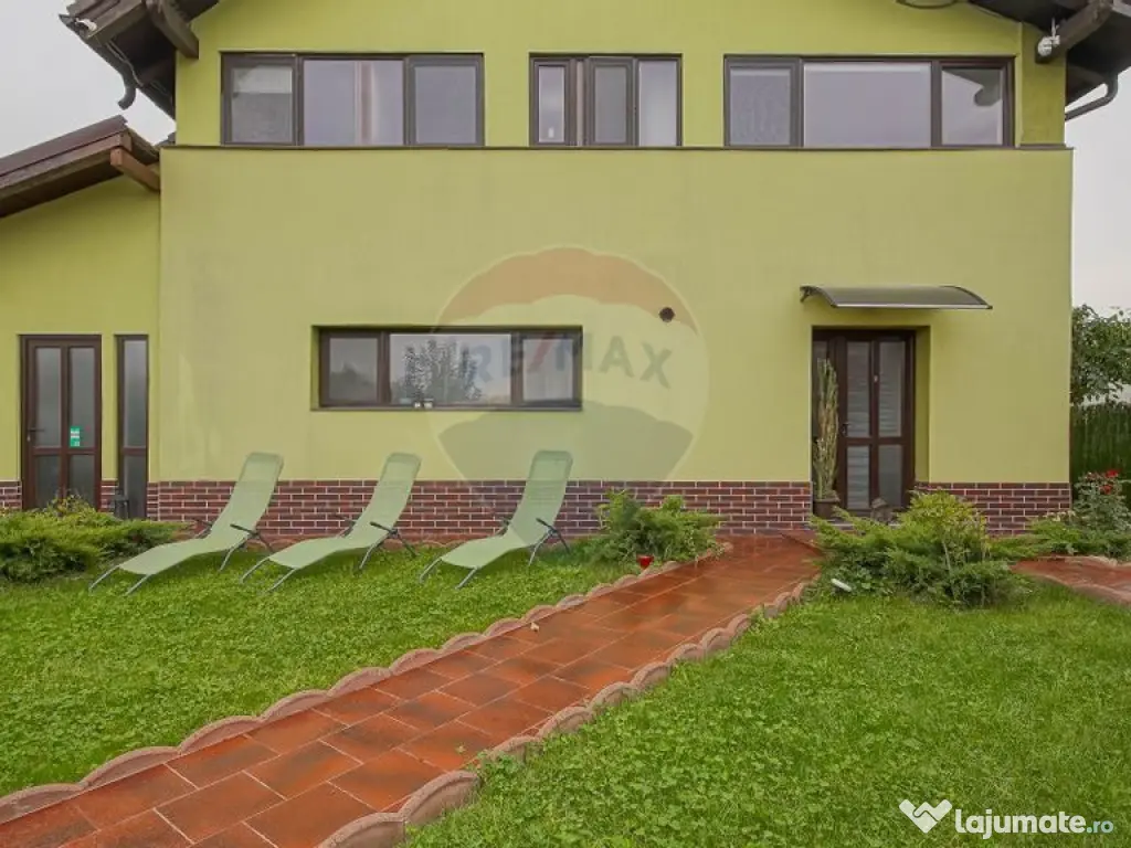 Vila cu 9 dormitoare şi 7 băi în Stupini, Brașov