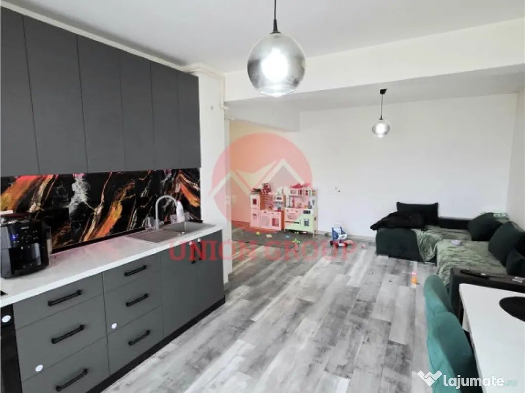 Apartament 3 Camere, Decomandat, Palazu Mare