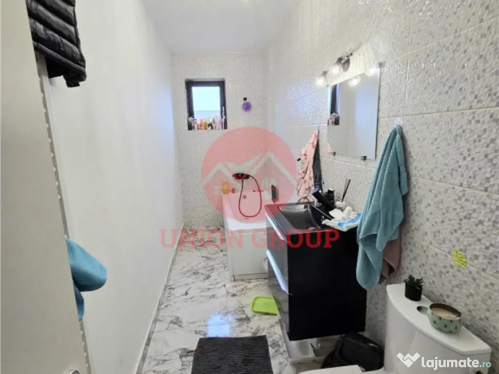 Apartament 3 Camere, Decomandat, Palazu Mare