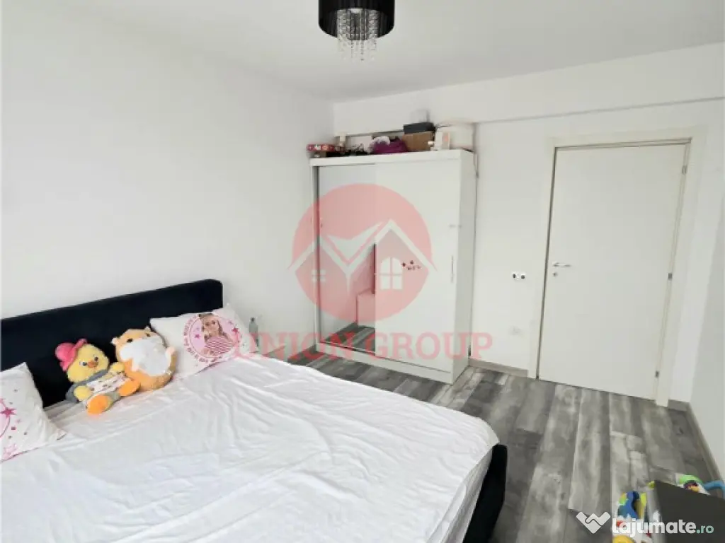 Apartament 3 Camere, Decomandat, Palazu Mare