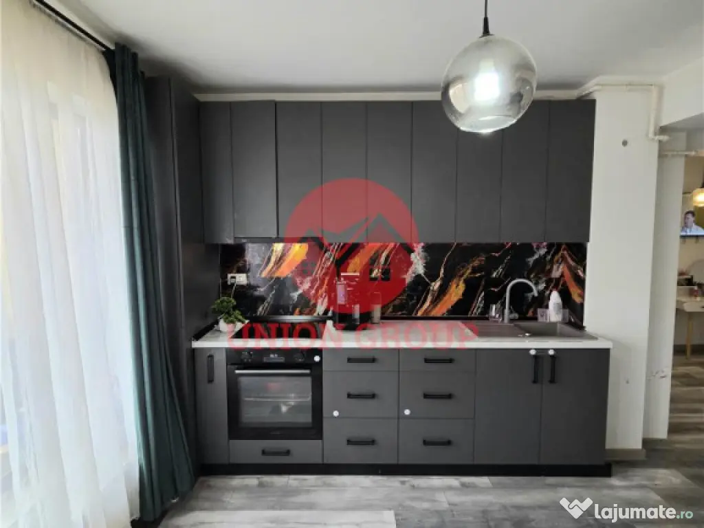 Apartament 3 Camere, Decomandat, Palazu Mare