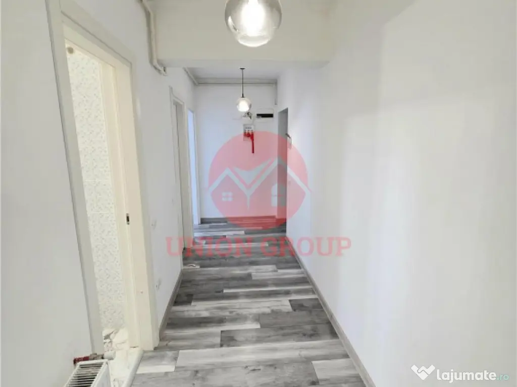 Apartament 3 Camere, Decomandat, Palazu Mare