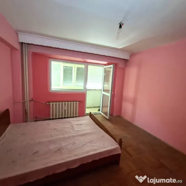Apartament 3 camere – Ultracentral Focșani