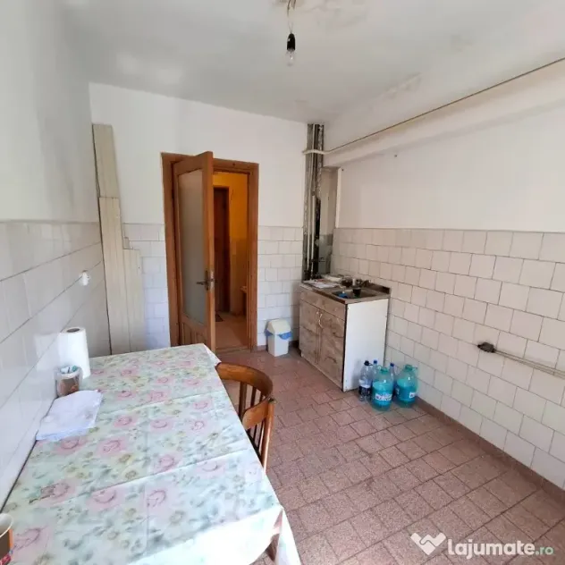 Apartament 3 camere – Ultracentral Focșani