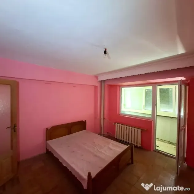 Apartament 3 camere – Ultracentral Focșani