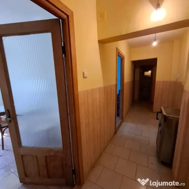Apartament 3 camere – Ultracentral Focșani