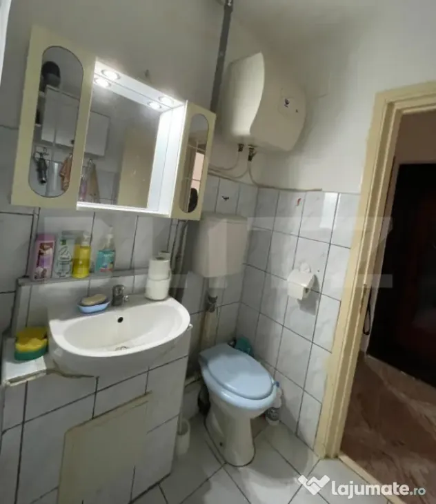 Garsoniera 22.68 mp, zona Blocuri - Campia Turzii
