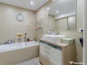 Clădire modernă, versatilă, cu terasă panoramică – lo 