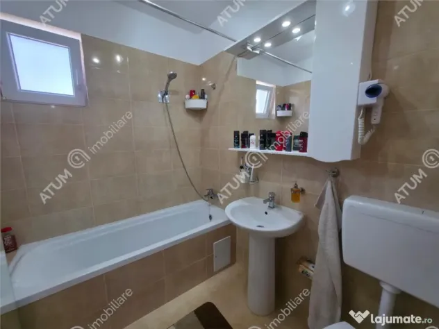 Apartament cu 2 camere si loc de parcare zona Turnisor in Si