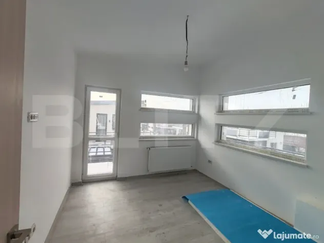 Duplex 100 mp, Scheia