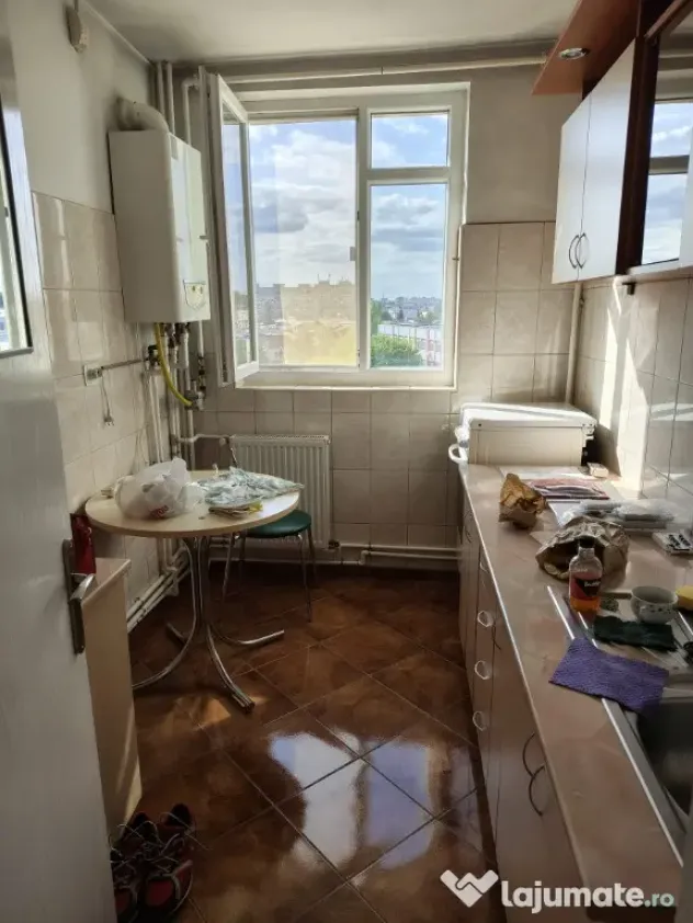 Apartament 3 camere, centrala termica, Bdul.Alexandru Obregea.Berceni.