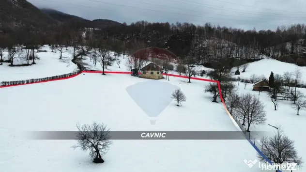 Teren 826mp in CAVNIC zona Pietrele Soimului cu o priveli...