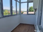 Vând apartament cu 2 camere, decomandat, et.1 în Curtea de Arges Ivancea 