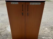 Dulap din lemn - culoare cires 